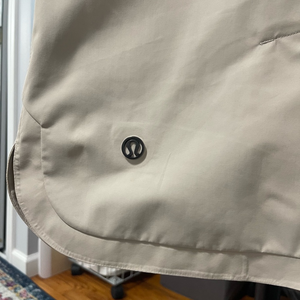 Lululemon Definitely Raining Jacket - Picture 15 of 15